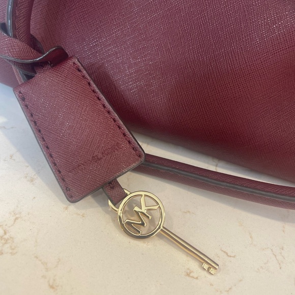 Michael Kors Medium Hamilton Satchel - Picture 6 of 8